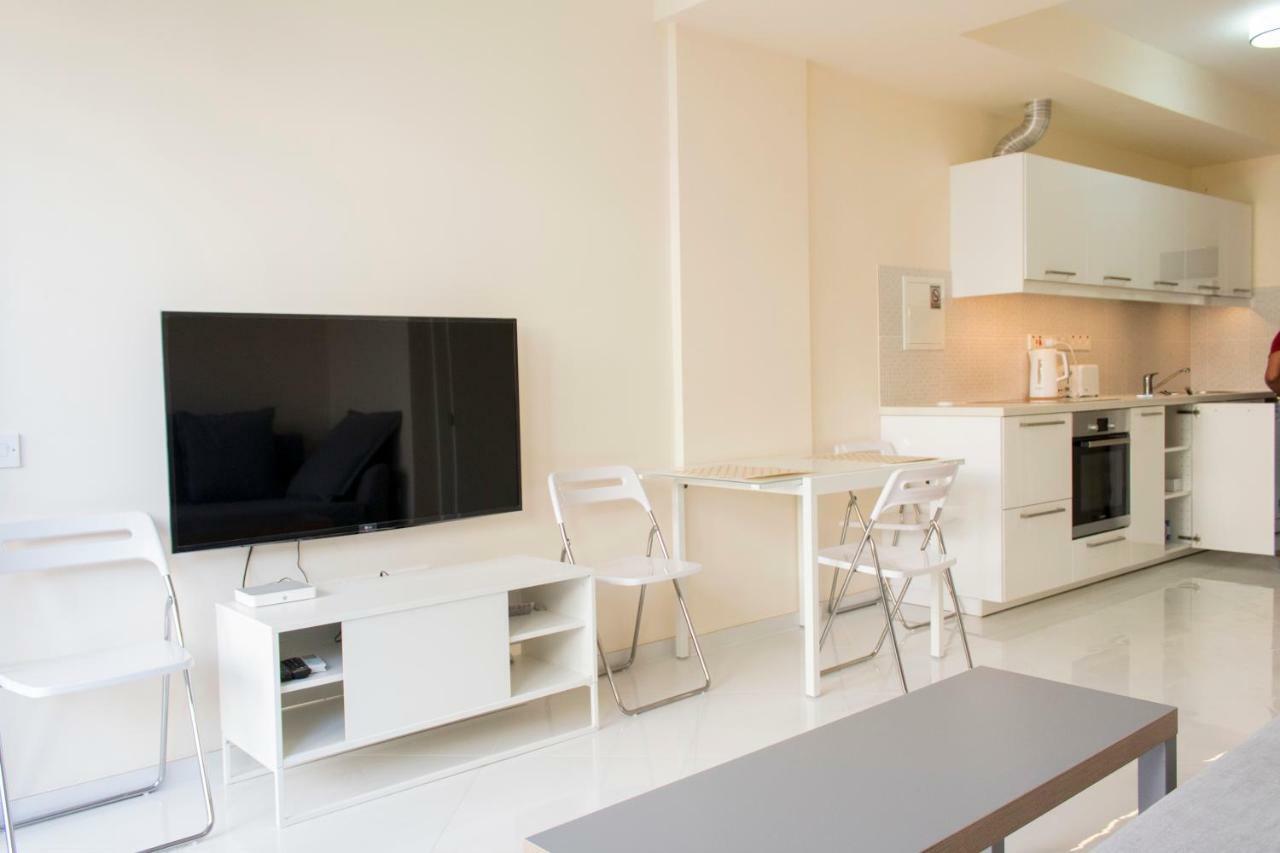 Galatex Beach Apartment ليماسول المظهر الخارجي الصورة