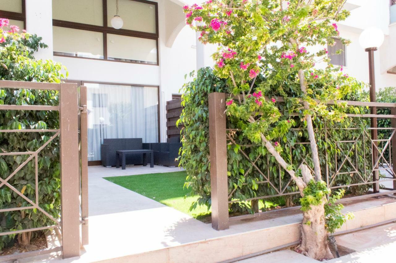Galatex Beach Apartment ليماسول المظهر الخارجي الصورة