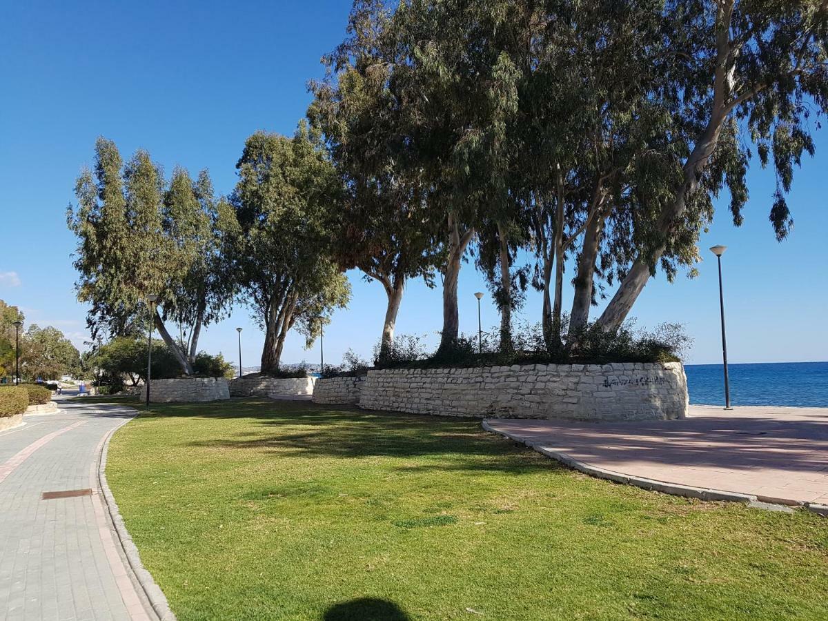 Galatex Beach Apartment ليماسول المظهر الخارجي الصورة
